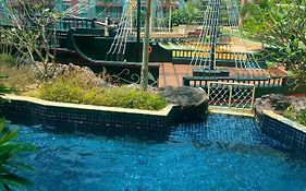 Grande Caribbean Condo By Suneeya